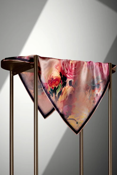 %100 Twill İpek Dumanlı Çiçek Desenli Somon Renkli 90x90 Eşarp Kenar Dikiş Şekli El Dikişli - Resim 6