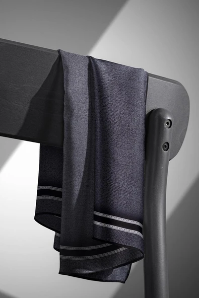 % 57 İPEK % 43 VİSKON Twill İpek Dokulu Şerit Desenli Siyah - Füme Renkli 90x90 Eşarp Dikim Şekli : El Dikişi - Resim 4