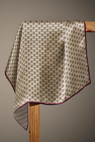 %100 Twill İpek Geometrik Desenli Siyah - Bej Renkli 90x90 Eşarp Dikim Şekli : El Dikişi - Resim 4