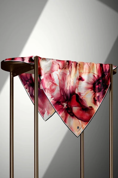 %100 Twill İpek Batik Çiçek Desenli Bordo - Hardal Renkli 90x90 Eşarp - Resim 5