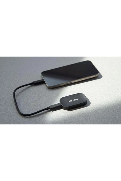 Kioxia Exceria Plus G2 LXD20K001TG8 USB 3.2 1 TB Taşınabilir SSD Teşhir - Resim 3