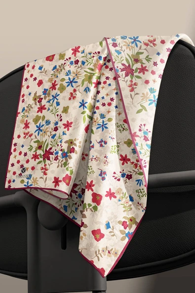 %100 Twill İpek Çıtır Çiçek Desenli Krem - Bordo Renkli 90x90 Eşarp Dikim Şekli : El Dikişi - Resim 3