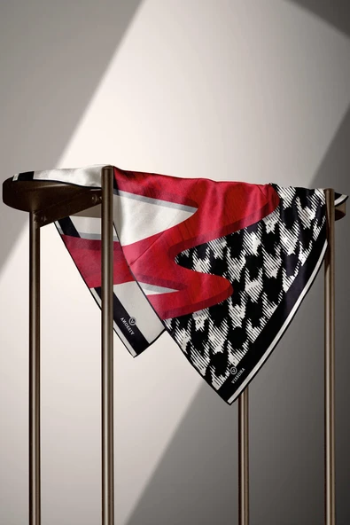 %100 Twill İpek Kazayağı Desenli Kırmızı - Krem Renkli 90x90 Eşarp Kenar Dikiş Şekli El Dikişli - Resim 3