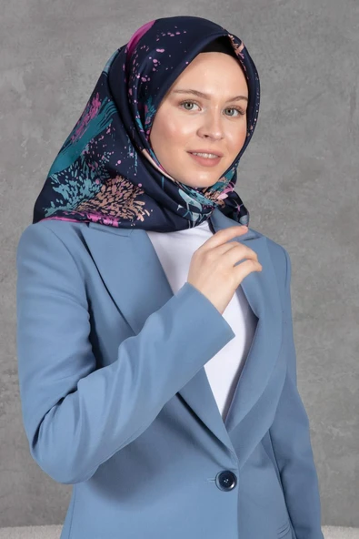 %100 Twill İpek Suluboya Çiçek Desenli Lacivert - Pembe Renkli 90x90 Eşarp Dikim Şekli : El Dikişi - Resim 4