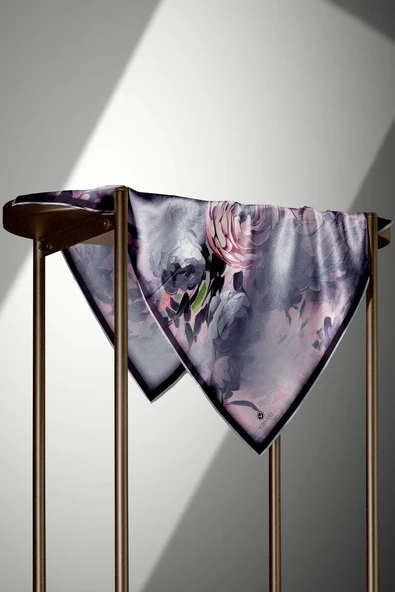 %100 Twill İpek Dumanlı Çiçek Desenli Gri Renkli 90x90 Eşarp Kenar Dikiş Şekli El Dikişli - Resim 6