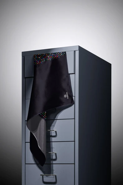 %100 Twill İpek Çıtır Şerit Desenli Siyah - Siyah Renkli 90x90 Eşarp Dikim Şekli : El Dikişi - Resim 3