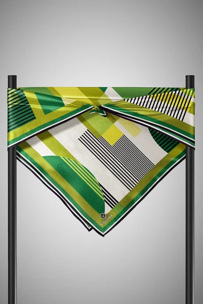 100% Twill İpek Geometrik Desenli Haki - Zümrüt Yeşili Renkli 90x90 Dikim Şekli : El Dikişi Eşarp - Resim 5