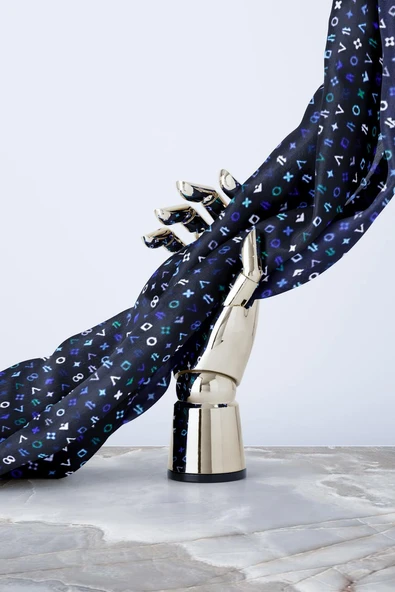 %100 Twill İpek Çıtır Motif Desenli Lacivert - İndigo Renkli 90x90 Eşarp Dikim Şekli : El Dikişi - Resim 5