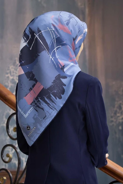 % 57 İPEK % 43 VİSKON Twill İpek Geometrik Desenli İndigo - Gül Kurusu Renkli 90x90 Eşarp Dikim Şekli : El Dikişi ürün görseli 1