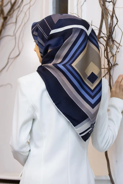%100 Twill İpek Kare Desenli Lacivert - Vizon Renkli 90x90 Eşarp Kenar Dikiş Şekli El Dikişli ürün görseli