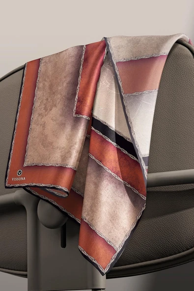 % 57 İPEK % 43 VİSKON Twill İpek Dokulu Geometrik Desenli Taba - Bej Renkli 90x90 Eşarp Dikim Şekli : El Dikişi - Resim 3