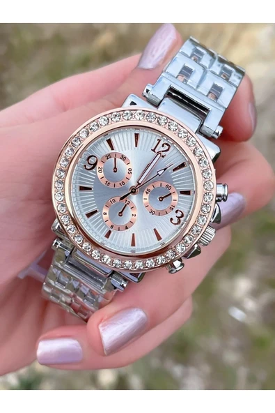 Zarif Ve Şık Özel Tasarım Zirkon Taşlı Metal Bayan Kol Saati (gümüş-gold) - Resim 3