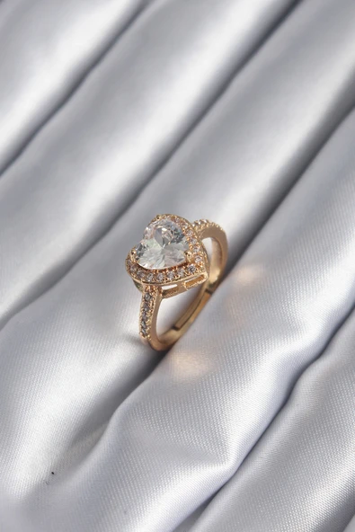 Pirinç Gold Renk Zirkon Taşlı Kalp Charm Model Kadın Yüzük - TJ-BYK2953 ürün görseli