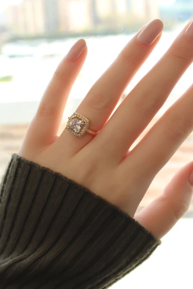 Gold Baget ve Zirkon Taşlı Kare Yüzük - TJ-BYK1739 - Resim 2