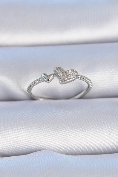 Pirinç Gümüş Renk Zirkon Taşlı Kalp Model Kadın Yüzük - TJ-BYK3307 ürün görseli