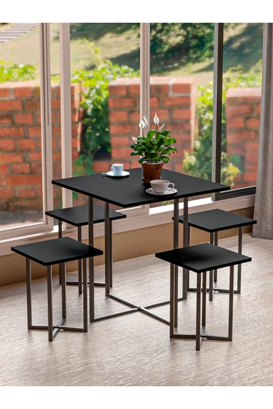 Retodesign 4 Kişilik Siyah Kare Masa Takımı 1680S ürün görseli