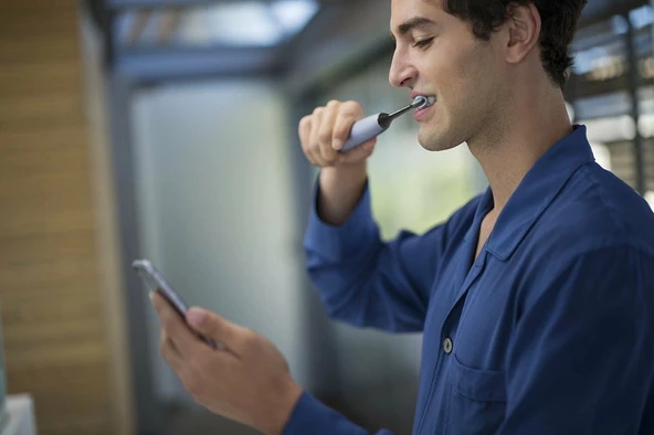 Philips Sonicare DiamondClean Smart 9500 Elektrikli Diş Fırçası - Gri - Resim 3