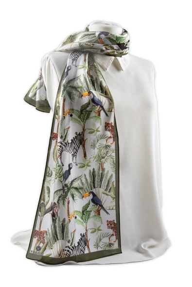 I82 %100 İpek Safari Desenli Kadın Fular ürün görseli