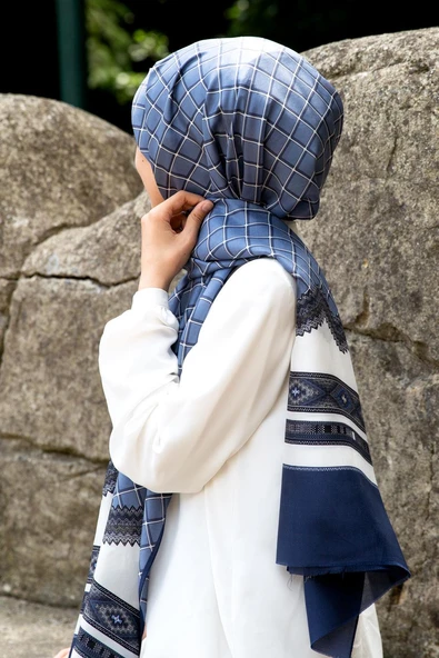 %100 İpek Etnik Desenli Bebe Mavisi - Lacivert Renkli 92x210 Şal ürün görseli