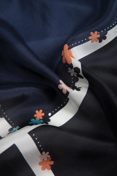%100 İpek Çiçek Desenli Lacivert Renkli 92x210 Şal - Resim 3