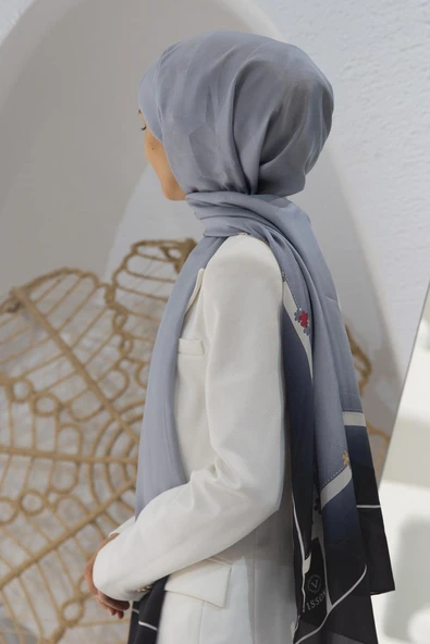 %100 İpek Çiçek Desenli Gri Renkli 92x210 Şal ürün görseli 1