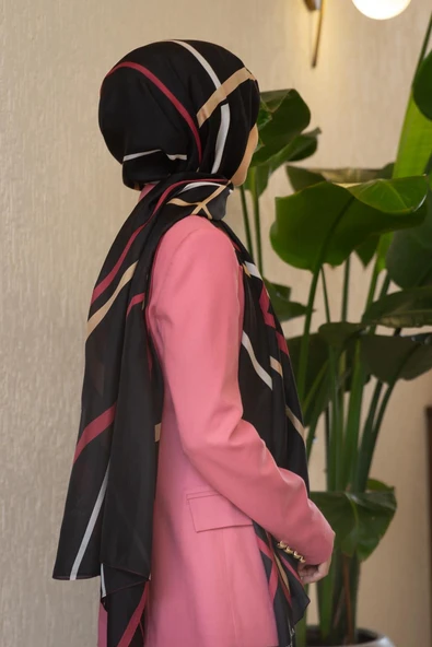 100% İPEK ÇİZGİ DESENLİ SİYAH - BORDO RENKLİ ŞAL ürün görseli