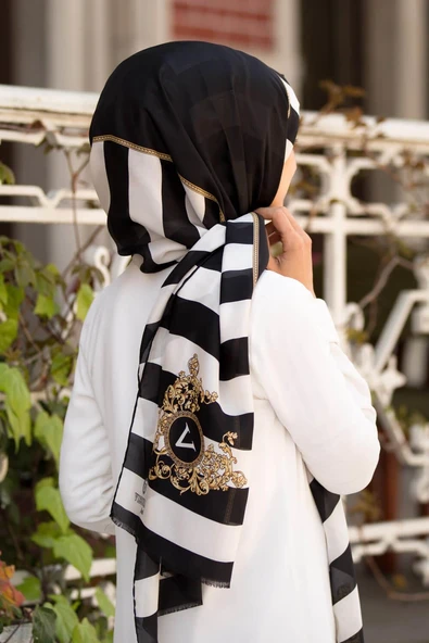 %100 İpek Çizgili Ve Varak Desenli Siyah - Krem Renkli 92x210 Şal ürün görseli 1