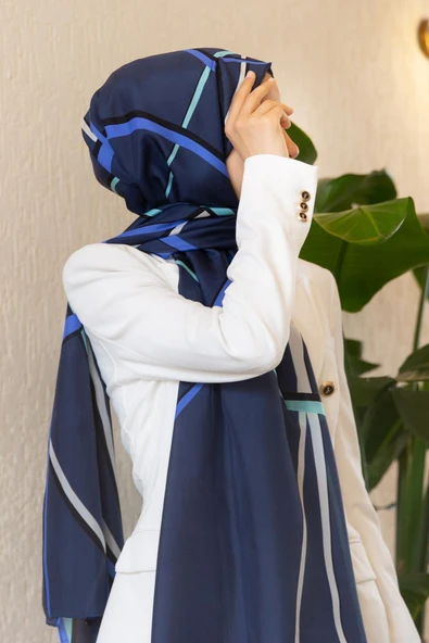 100% İPEK ÇİZGİ DESENLİ LACİVERT - SAKS RENKLİ ŞAL ürün görseli