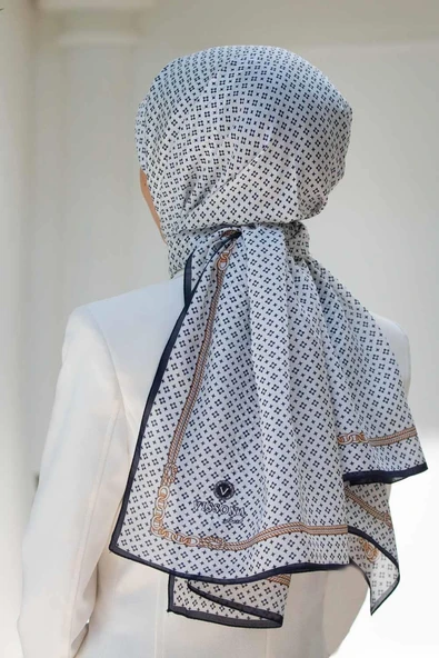 %100 İPEK ZİNCİR DESENLİ KREM - LACİVERT RENKLİ ŞAL ürün görseli 1