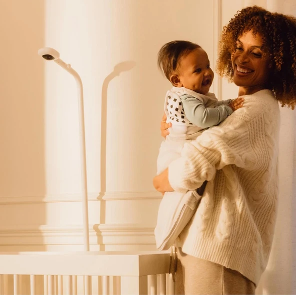 Nanit Essentials Akıllı Bebek Monitörü - Zemin Standlı - 1080p HD Wi-Fi Kamera - Resim 2