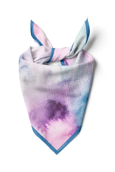 KADIN DESENLİ BANDANA ürün görseli