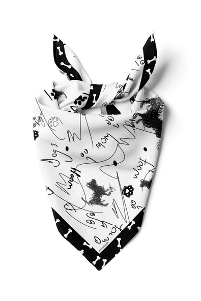 B104 Kara Kalem Desenli 45x45 Siyah Beyaz Köpek Bandanası DG5464 ürün görseli