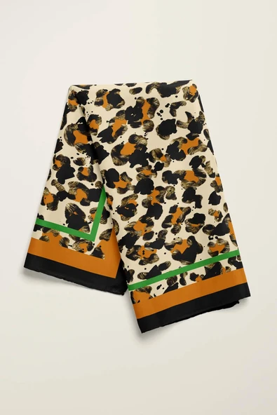 F19 Kadın Kahve Suluboya Desenli 50x50 Bandana - Resim 3