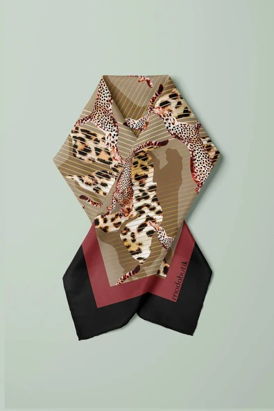 E53 Kadın Kahve Vizon Animal Desenli 50x50 Bandana - Resim 4