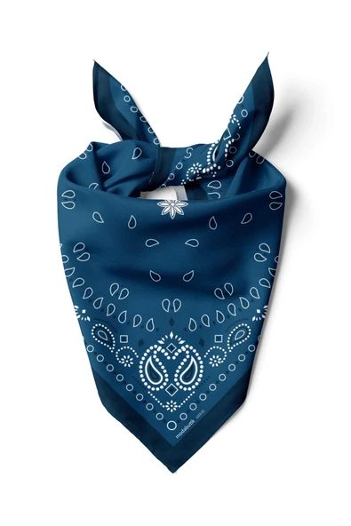 E15 Kadın Beyaz Mavi Etnik Desenli 50x50 Bandana ürün görseli