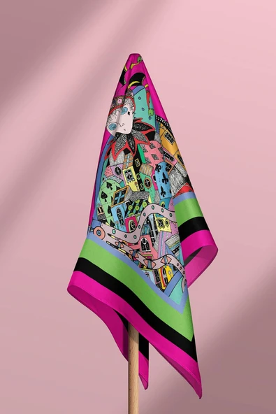 E49 Kadın Pembe Minyatür Desenli 50x50 Bandana - Resim 6