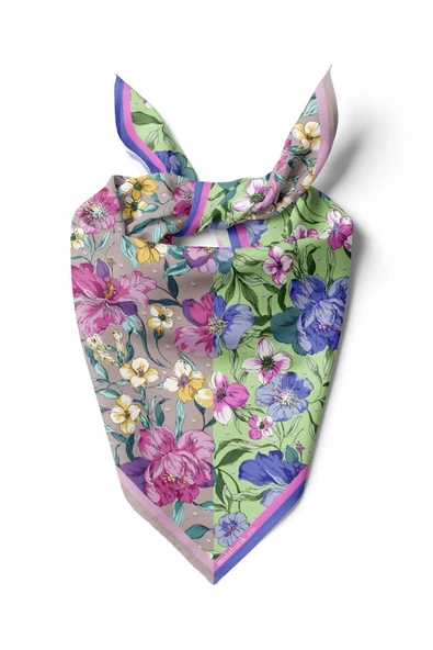 C15 KADIN DESENLİ BANDANA ürün görseli