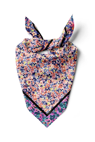 C25 KADIN DESENLİ BANDANA ürün görseli