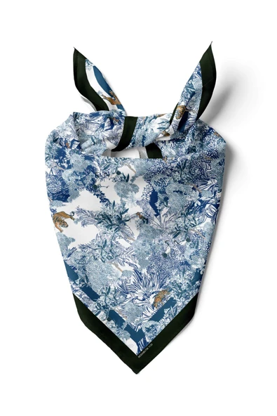 V45 Kadın Açık Mavi Lacivert Arbore Desenli 50x50 Bandana HYL DG01130-22 ürün görseli