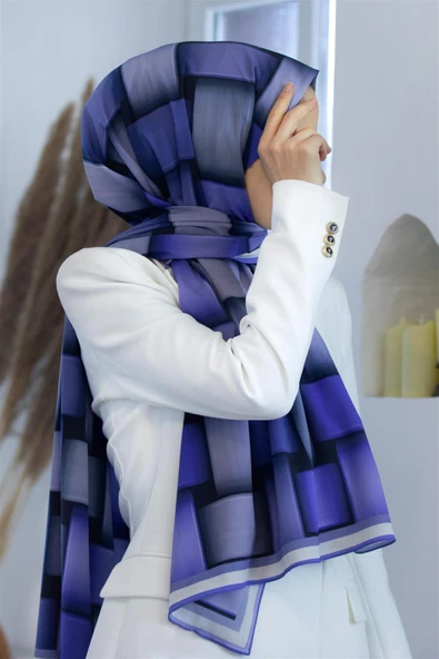 LÜKS MEDİNE HASIR DESENLİ LACİVERT RENKLİ 75X195 KIRIŞMAZ ŞAL MOSS KREP DİKİŞ TİPİ İTALYAN DİKİŞLİ ürün görseli