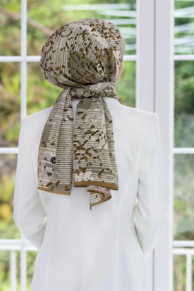 LÜKS MEDİNE İPEĞİ ESKİTME DESENLİ HARDAL RENKLİ 75X195 KIRIŞMAZ ŞAL MOSS KREP DİKİŞ TİPİ İTALYAN DİKİŞLİ ürün görseli 1