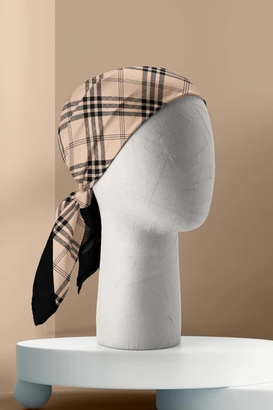 G36 Kadın Krem Kare Desenli 50x50 Bandana - Resim 3