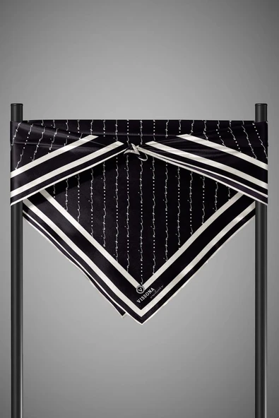 %100 Twill İpek El Yazısı Vissona Desenli Siyah - Krem Renkli Daha Tok Exclusive Serisi 90x90 Eşarp Kenar Dikiş Şekli : El Dikişi - Resim 6