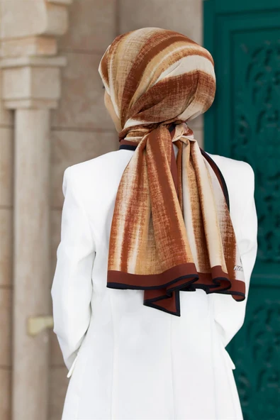 LÜKS MEDİNE İPEĞİ BATİK DESENLİ BORDO RENKLİ 75X195 KIRIŞMAZ ŞAL MOSS KREP DİKİŞ TİPİ İTALYAN DİKİŞLİ ürün görseli 1