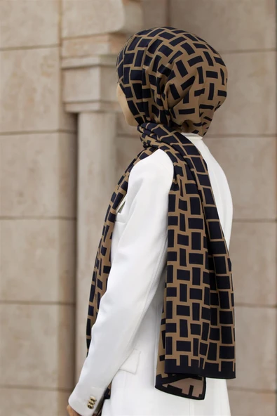 LÜKS MEDİNE İPEĞİ KARELİ DESENLİ BEJ RENKLİ 75X195 KIRIŞMAZ ŞAL MOSS KREP DİKİŞ TİPİ İTALYAN DİKİŞLİ ürün görseli