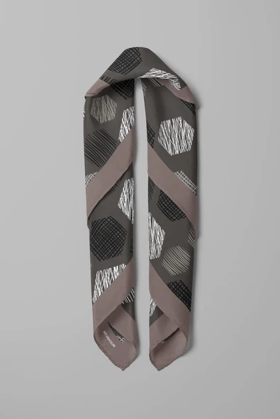 Y30 Kadın Petek Desenli Bandana 50x50 Siyah Beyaz DG0389-22 - Resim 3