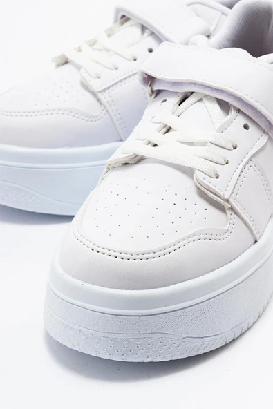 Cırtlı Bağcıklı Kadın Spor Ayakkabı BEYAZ - Resim 3