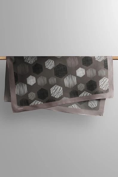 Y30 Kadın Petek Desenli Bandana 50x50 Siyah Beyaz DG0389-22 - Resim 5