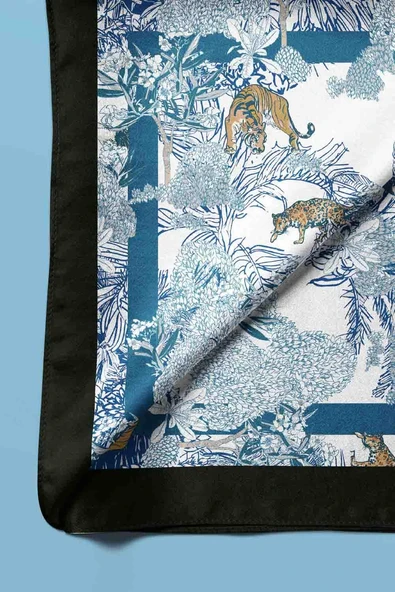 V45 Kadın Açık Mavi Lacivert Arbore Desenli 50x50 Bandana HYL DG01130-22 - Resim 6