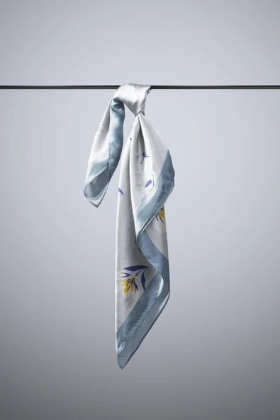 Kadın Çiçek Desenli Bandana 50x50 Açık Mavi DG0157-22 Snz - Resim 5